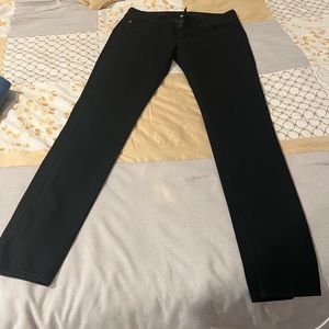 Used Hudson Collin Skinny 12” Leg Opening Size 28